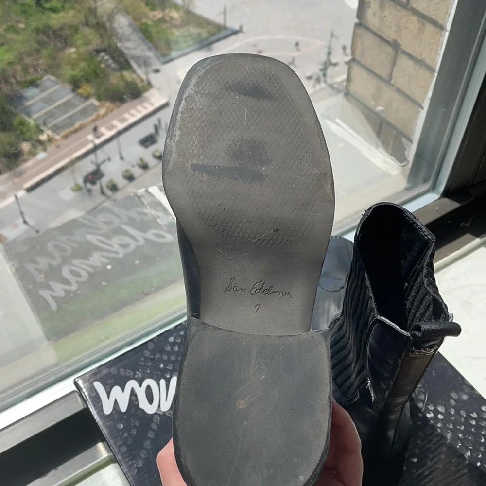 Sam Edelman Dasha Black Leather Chelsea Boot 7 - Picture 9 of 11